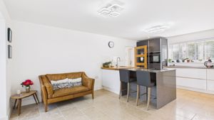 Photo 30- click for photo gallery